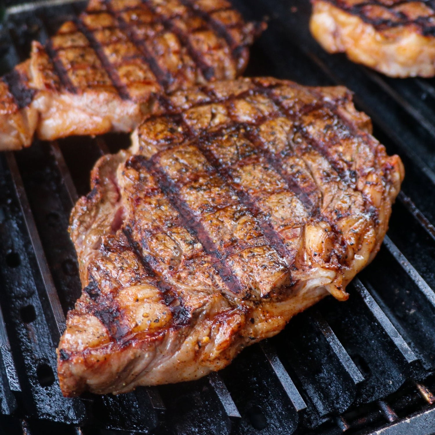 What You Need for Cookin' Steak - HowToBBQRight